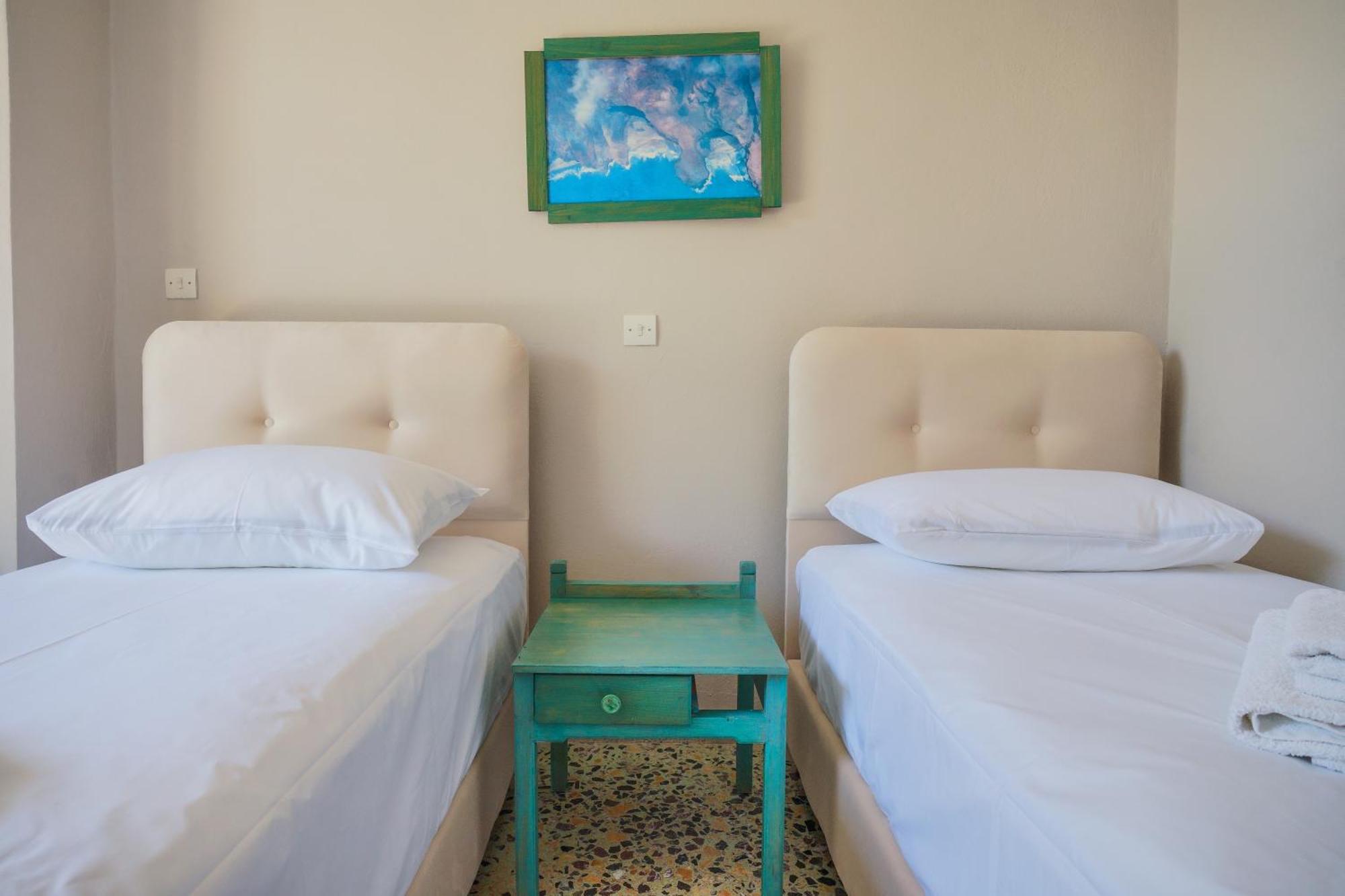 Hotel Korfos - Ξενοδοχείο Κόρφος Renovated Kórfos Exterior foto