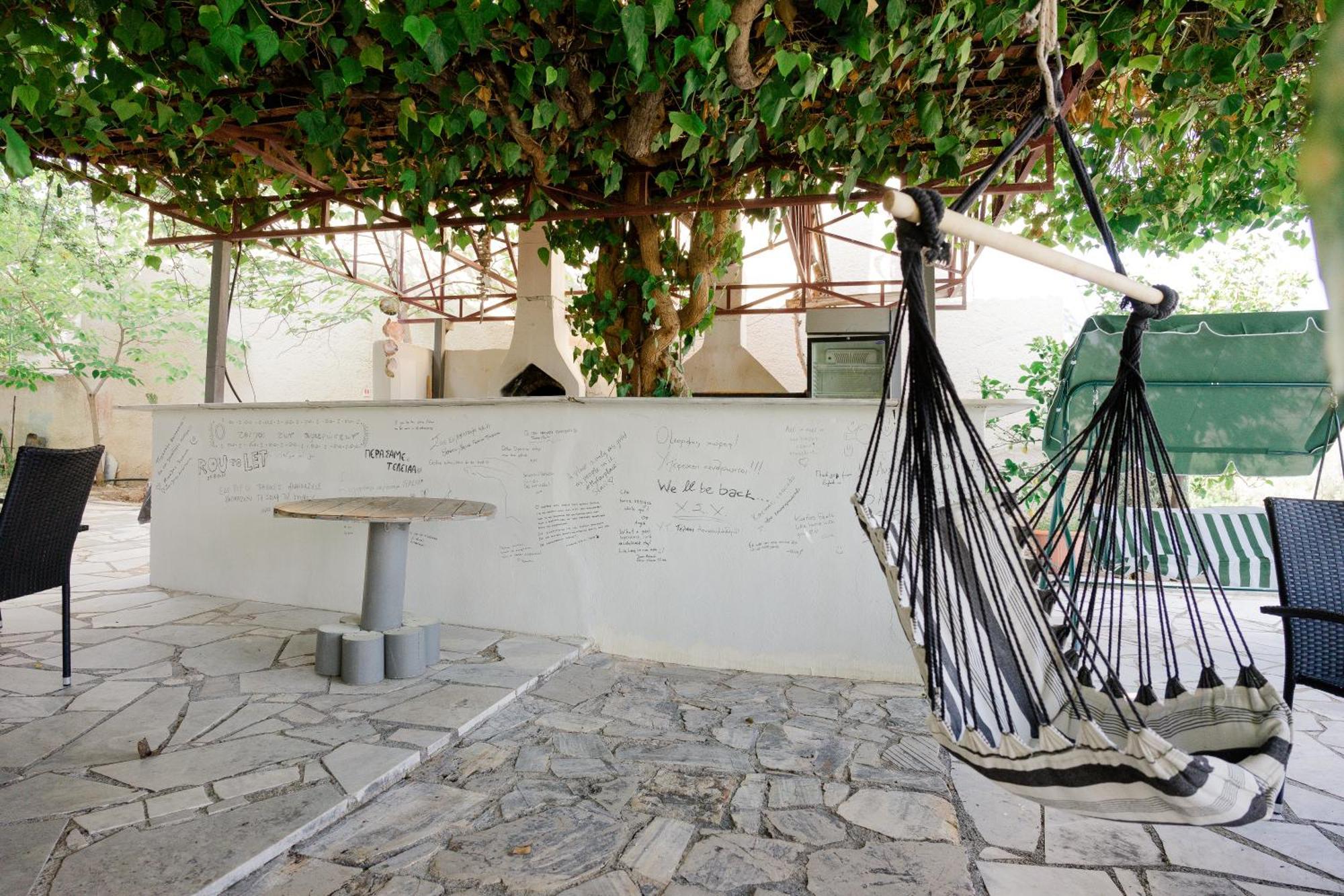 Hotel Korfos - Ξενοδοχείο Κόρφος Renovated Kórfos Exterior foto