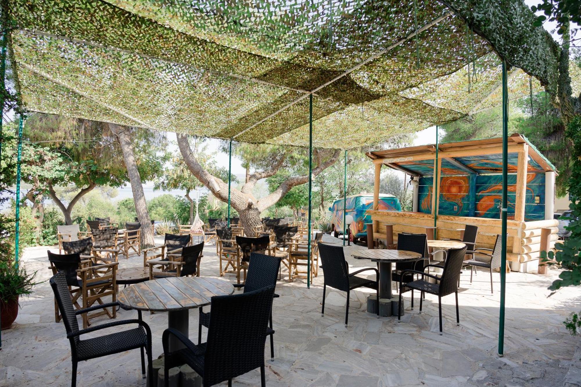 Hotel Korfos - Ξενοδοχείο Κόρφος Renovated Kórfos Exterior foto